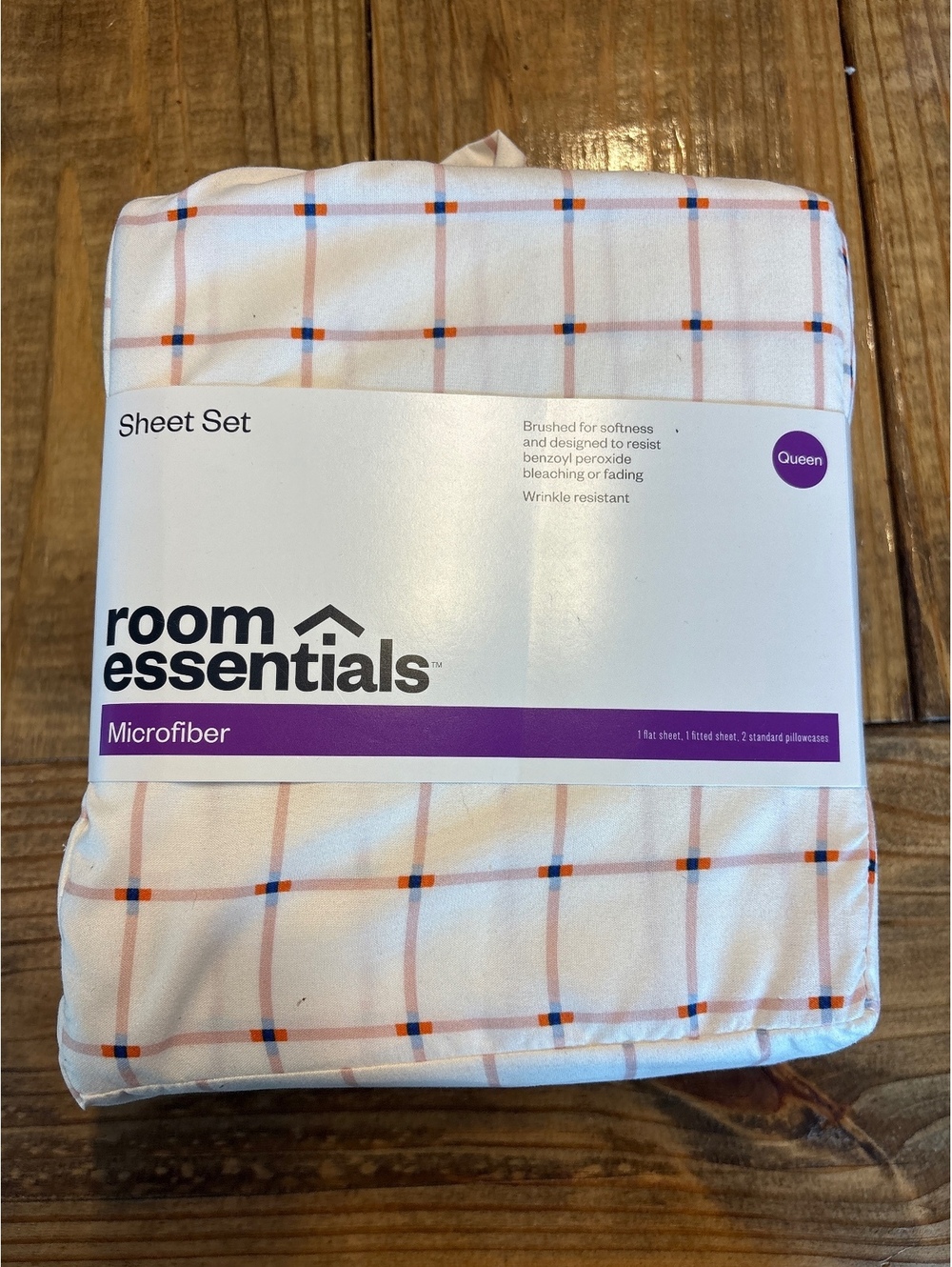 New Room Essentials Queen Bed Size Microfiber Sheet Set - White